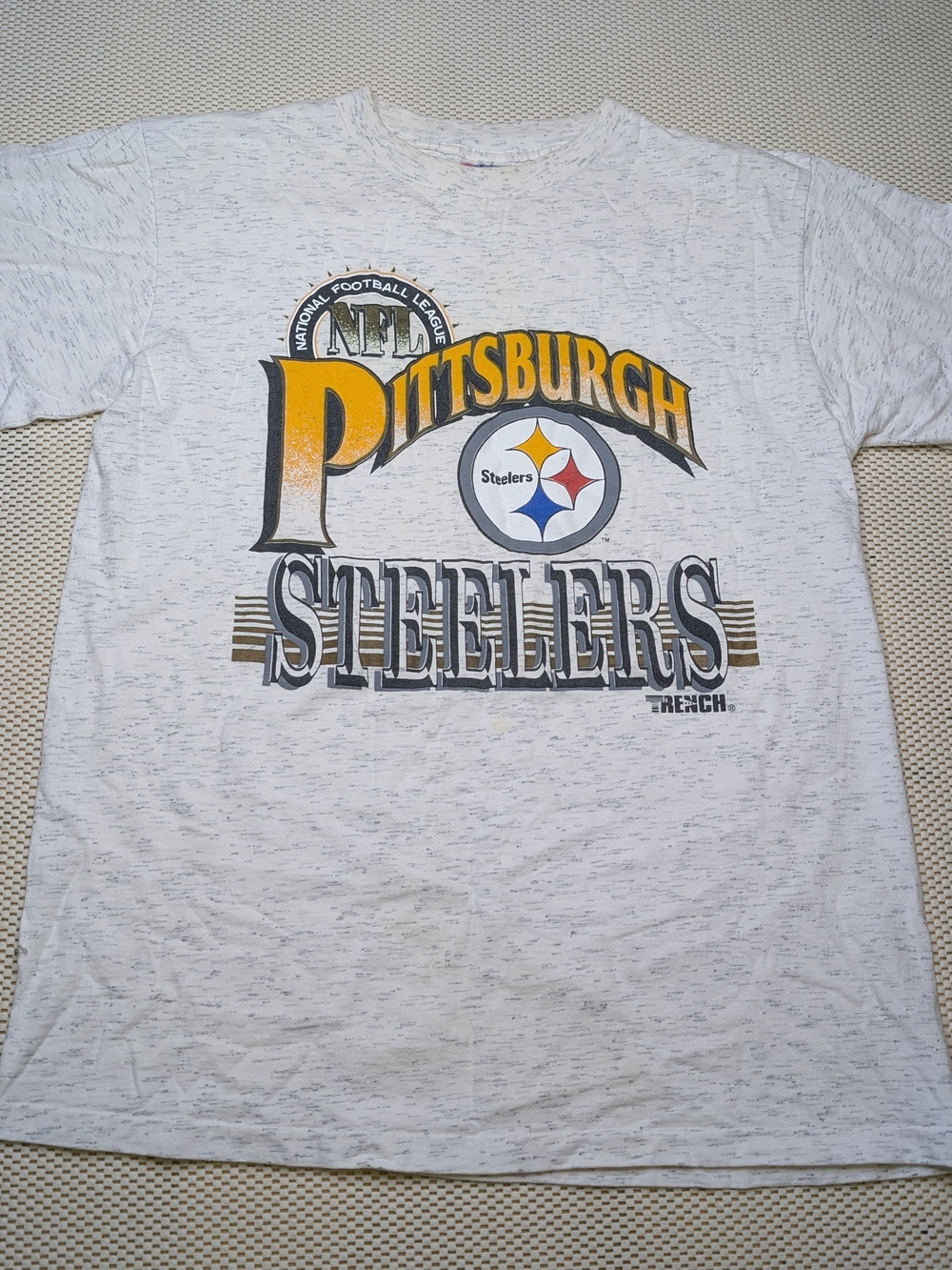 Vintage Trench Size L Pittsburgh Steelers NFL Gray / White T-shirt USA